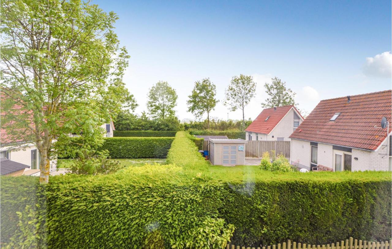 Stunning Home In Breskens With Kitchen Exterior foto